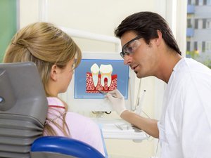 Противопоказания для отбеливания зубов