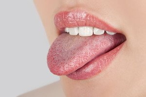 Почему болит язык как будто обожжён и как его лечить?