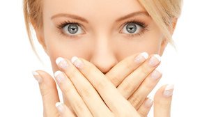 Методы устранить плохой запах изо рта