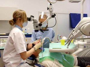 Описание хирургического метода лечения воспаления нерва зуба