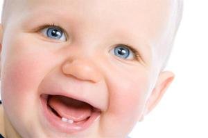 Как растут зубы у грудных детей