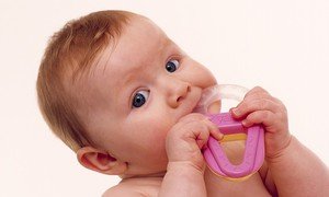 Описание процесса и симптомов прорезывания зубов у ребёнка