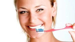 Зубная паста с эффектом лечения кровоточивости десен
