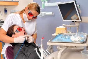 Описание метода лазерной имплантации зубов