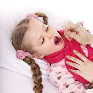 Больное горло у ребенка