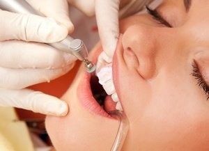 Лечение зубов в клинике