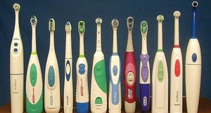 Какую электрическую зубную щетку выбрать?