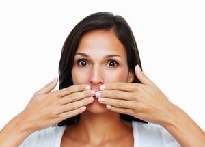 Почему плохо пахнет изо рта