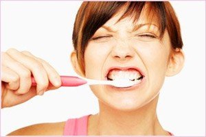 Описание правильного способа чистки зубов